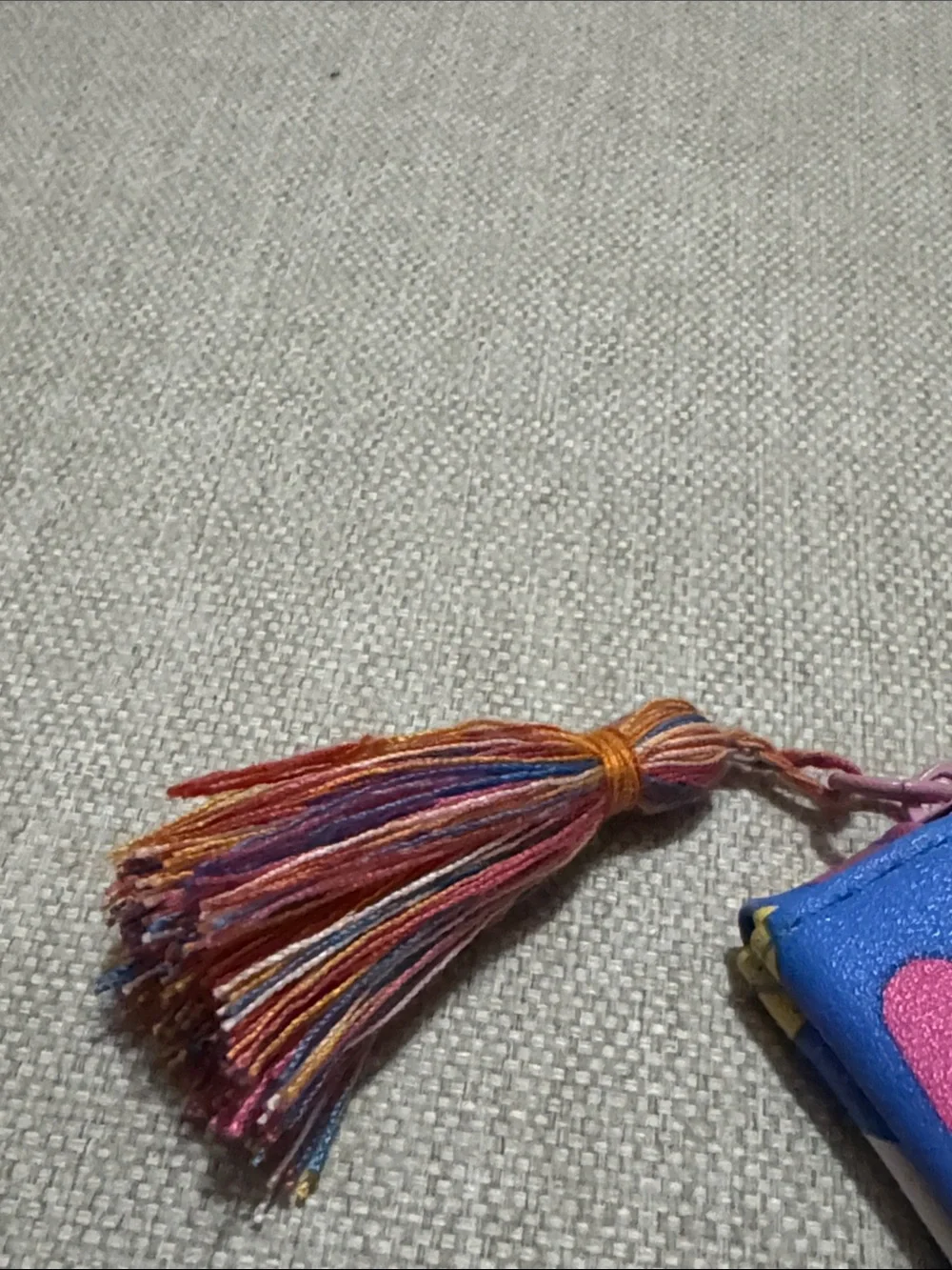 Ipsy MakeUp Bag-Gently Used-1990’s Retro Vibes Print-String Tassel-Pink/Blue